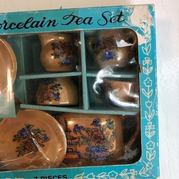Vintage Toy Porcelain Tea Set made in Japan - Picture 3 of 8